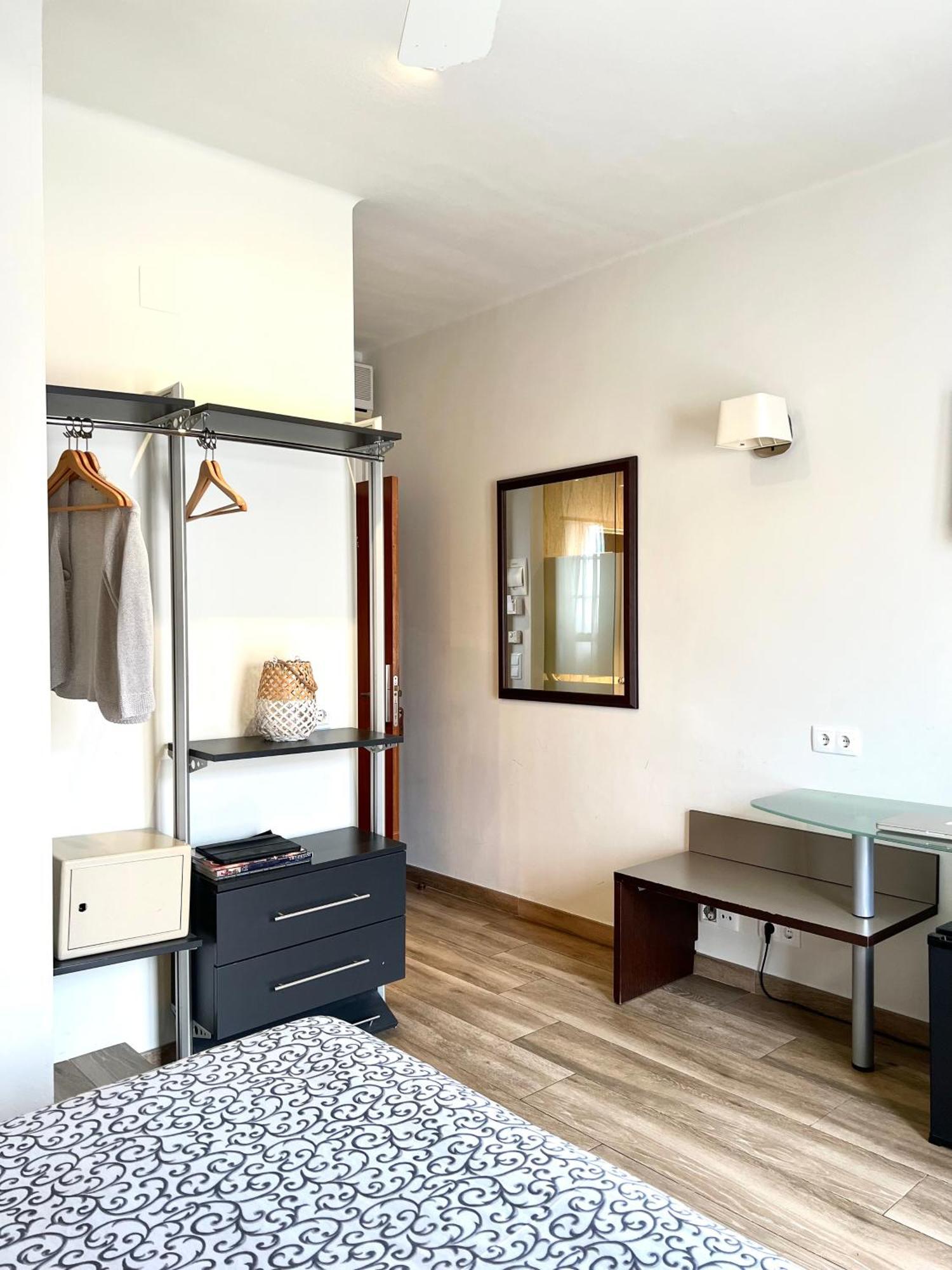 Hotel Hotel&restaurant Figueres Parc 2*